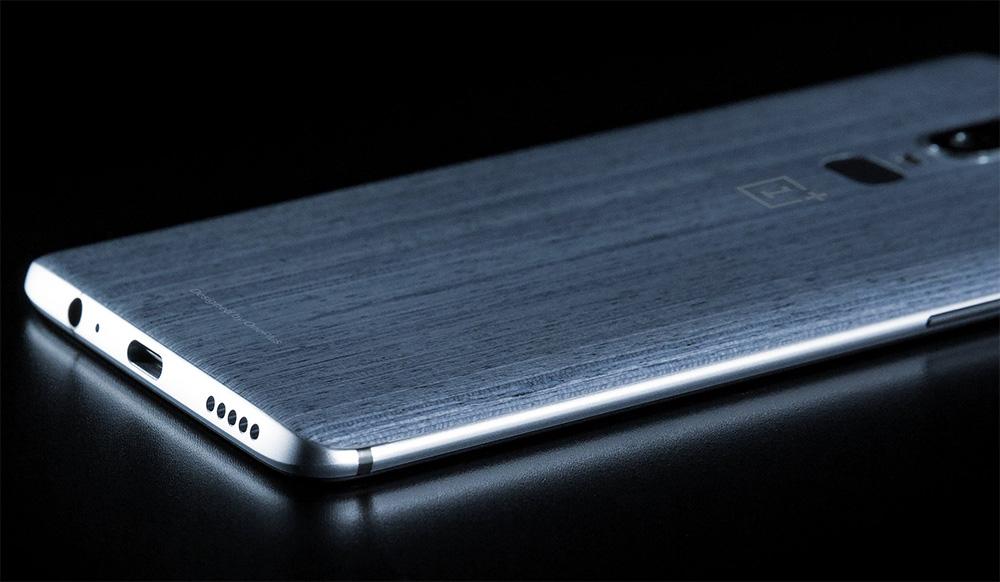 Imagen de la parte posterior del OnePlus 6