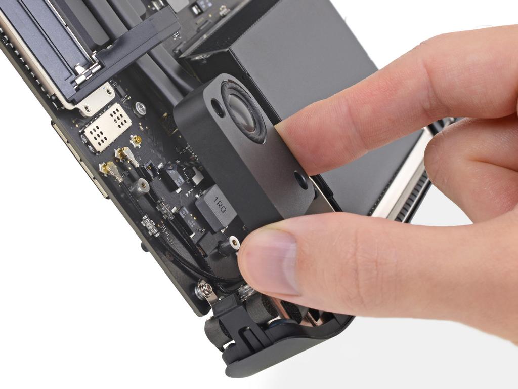 Mac Mini de 2018 desmontado