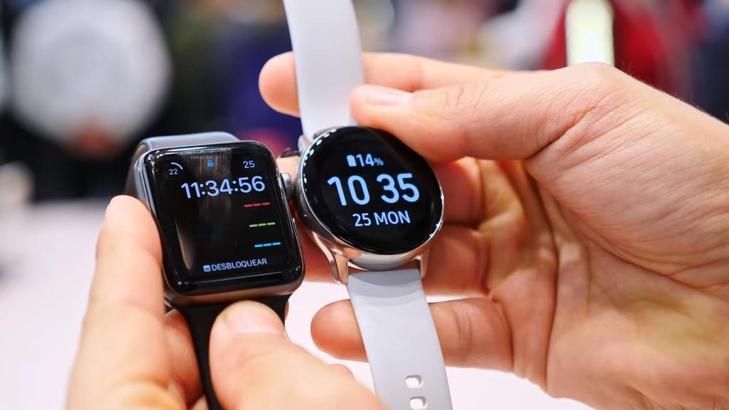 Smartwatch Samsung Galaxy Watch Active comparado con Apple Watch
