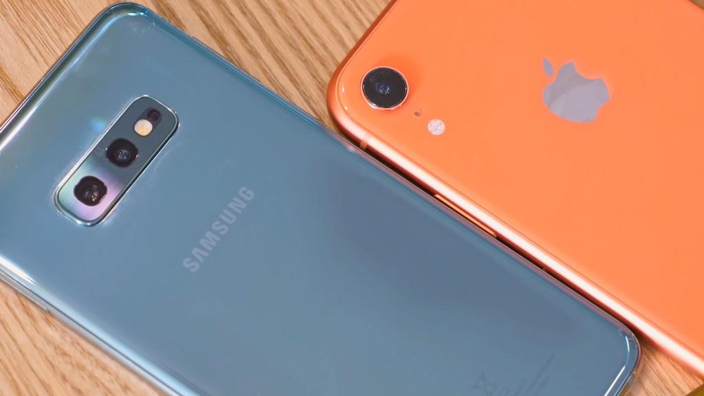 Cámara del Samsung Galaxy S10e y iPhone XR