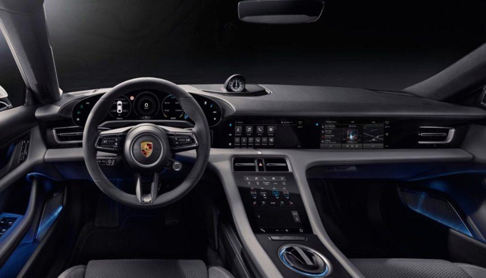 Interior del coche Porsche Taycan
